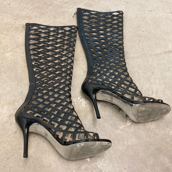 Michael Kors LARISSA Cage boot - Picture 4 of 15
